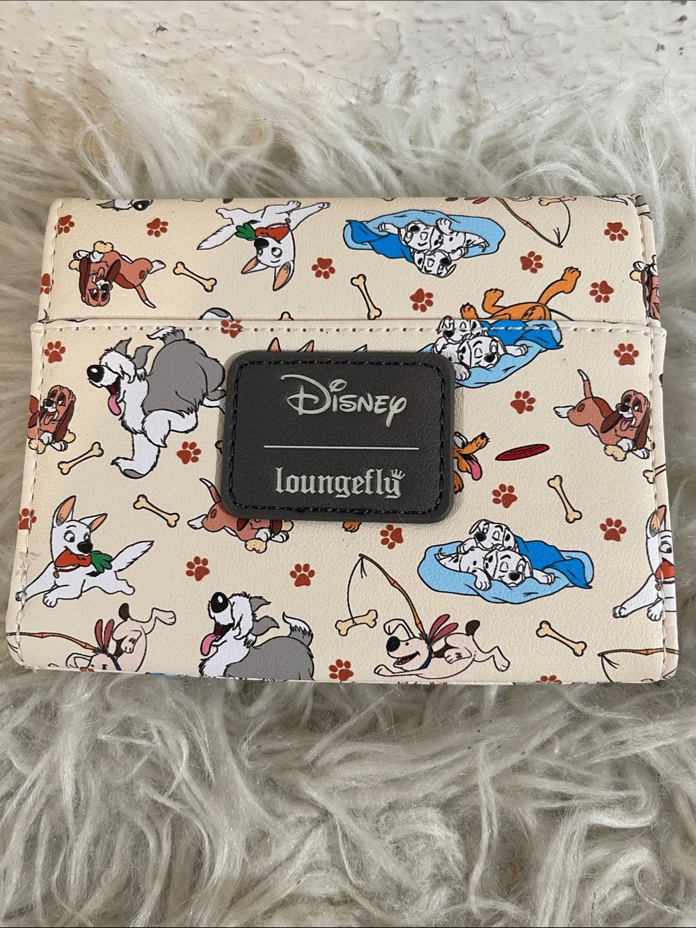 DISNEY LOUNGEFLY Dogs Play Mini Wallet Classic Cartoons NEW - Picture 3 of 9